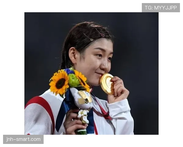 陈梦的私生活也太高级了，连买个枕头都像开季后赛待遇